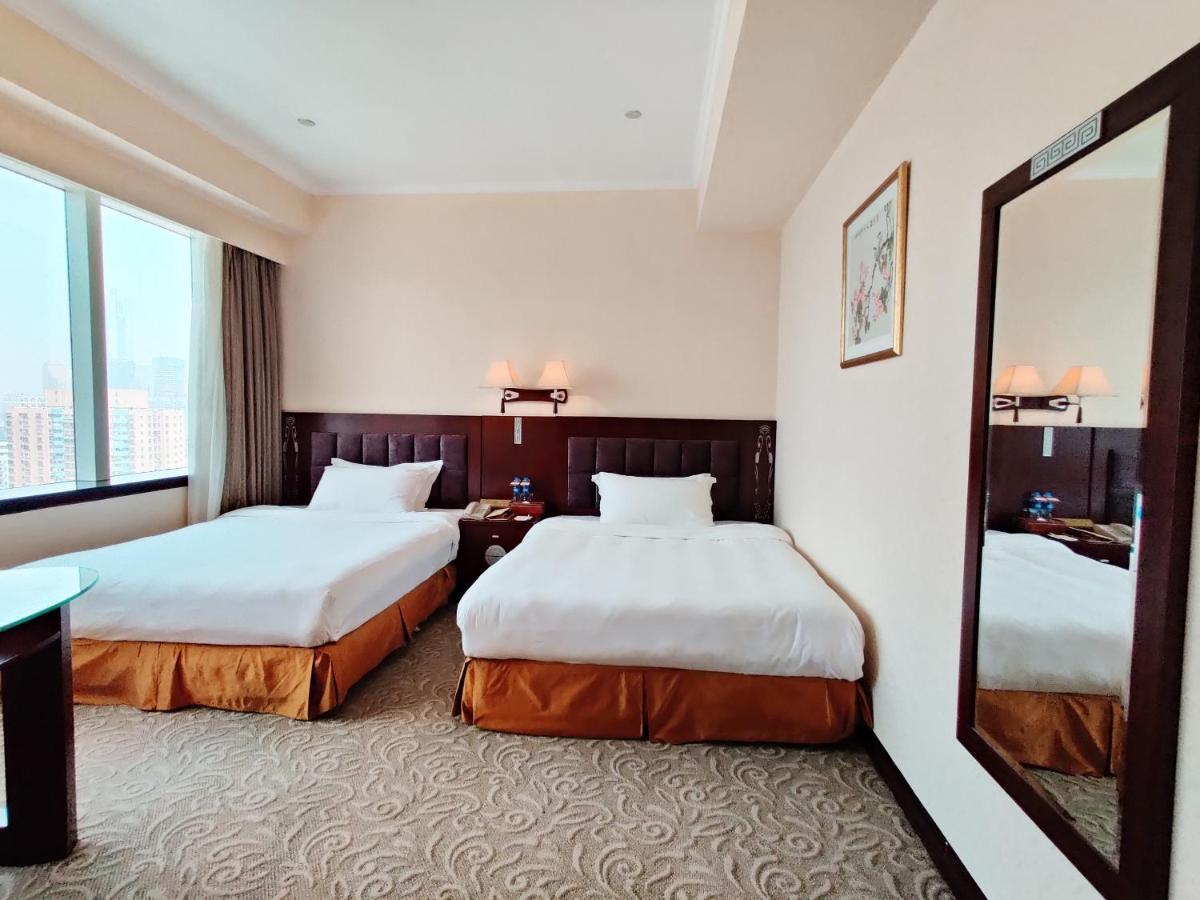 Majestic Hotel Guangzhou Exterior foto