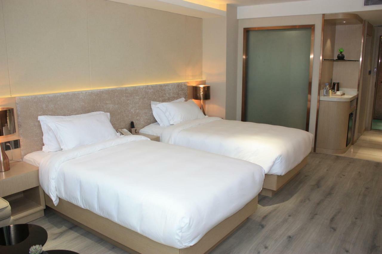 Majestic Hotel Guangzhou Exterior foto